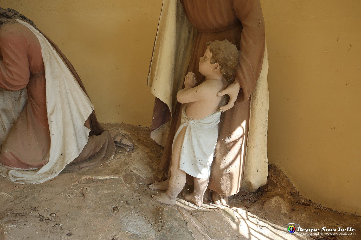 VBS_6777 - I Piloni della Via Crucis del Sacro Monte di Montà d'Alba.jpg